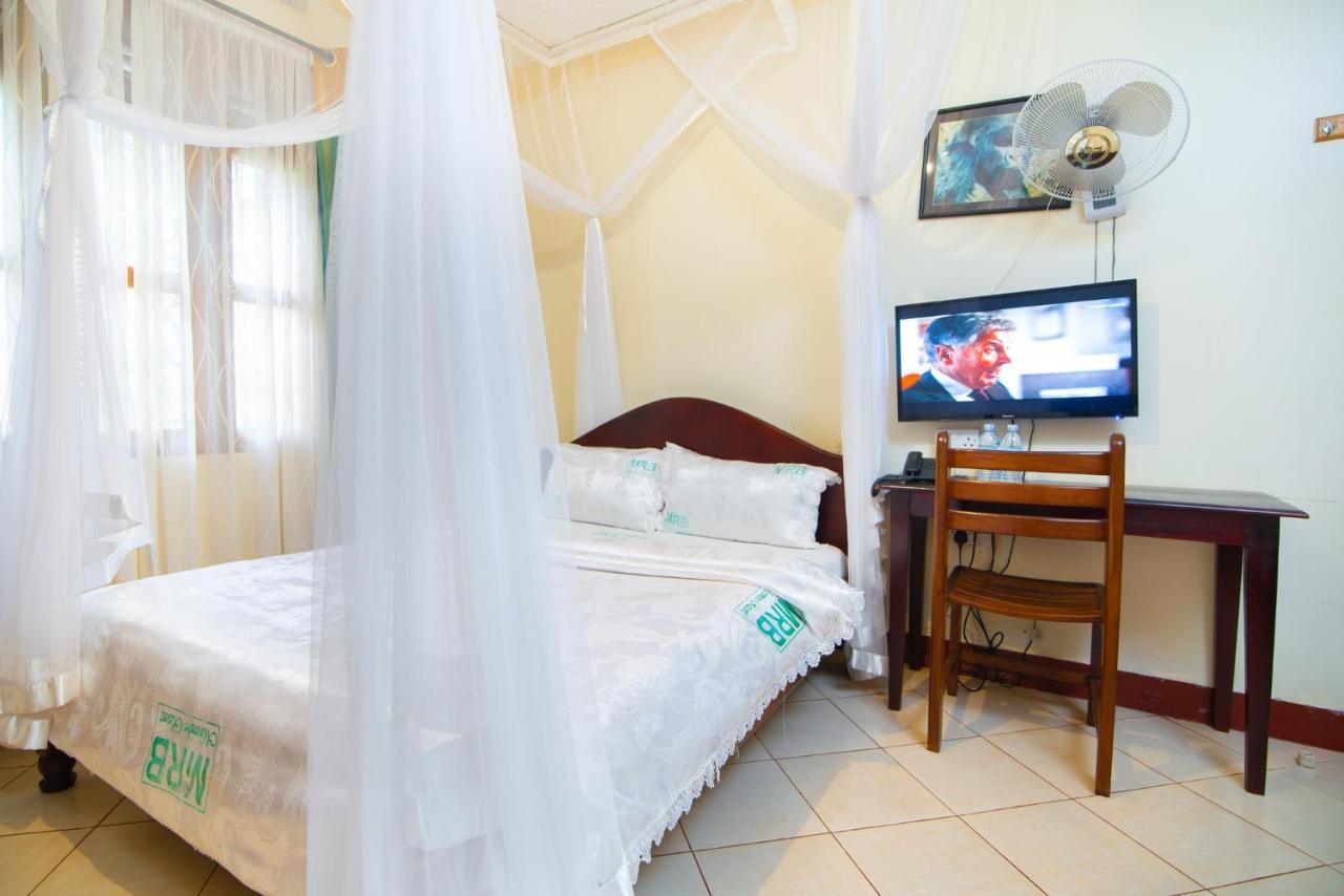 Mirembe Resort Beach Hotel Ssese Kalangala Exterior photo
